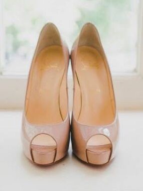 Authentic Christian Louboutin Vendome 120 Nude Patent peep Toe Pumps Size 37